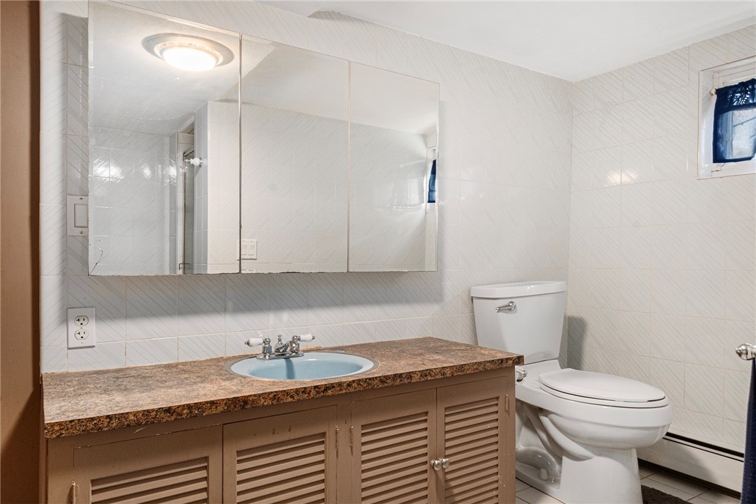 416 Budlong Road Cranston, RI 02920 - Photo 40 of 47