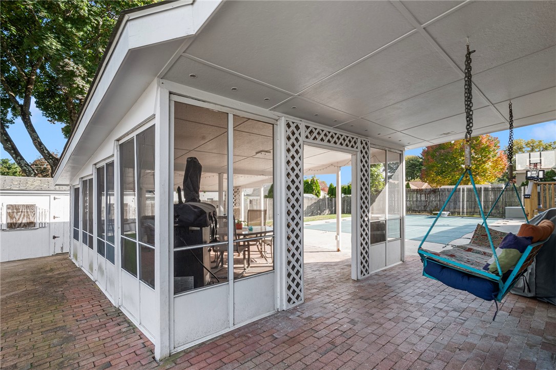 416 Budlong Road Cranston, RI 02920 - Photo 43 of 47