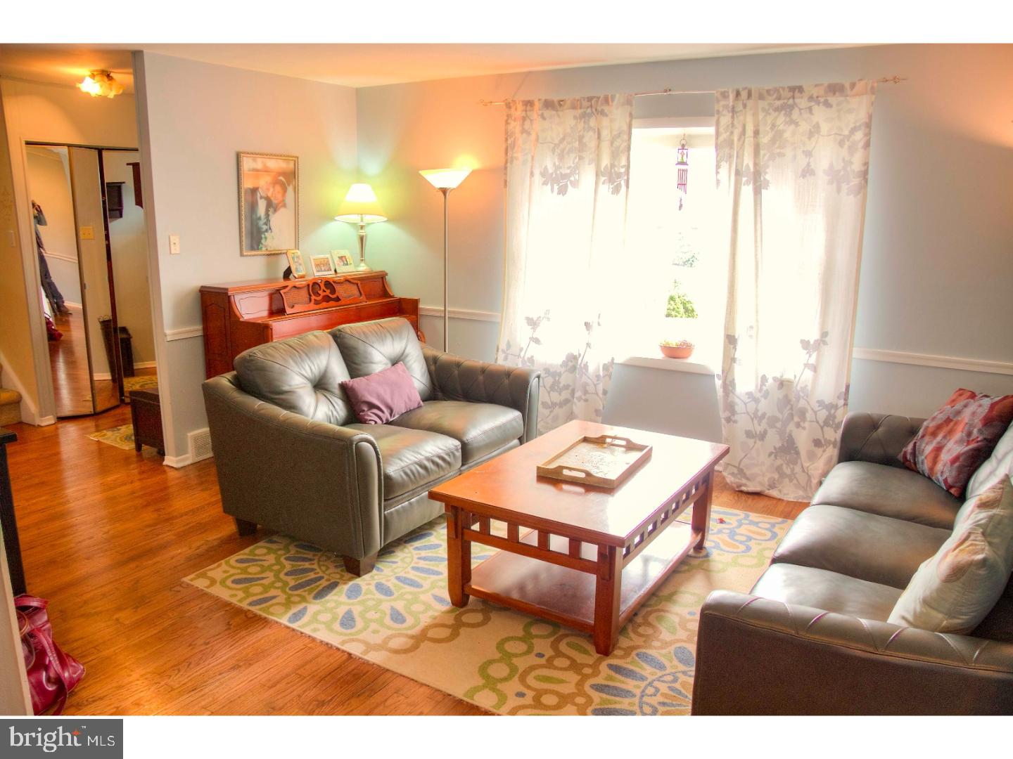 1159 Cushmore Road Southampton, PA 18966 - Photo 9 of 25 Living Room