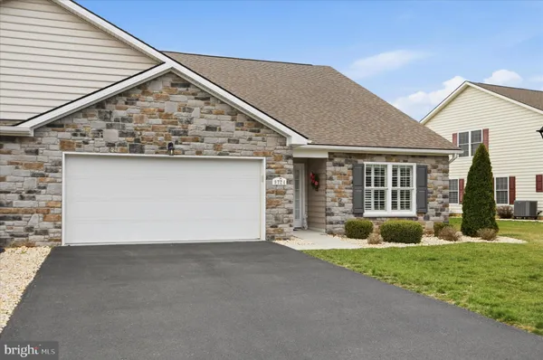 $459,900 | 9724 Cobble Stone Court, Unit 58, Hagerstown, MD 21740