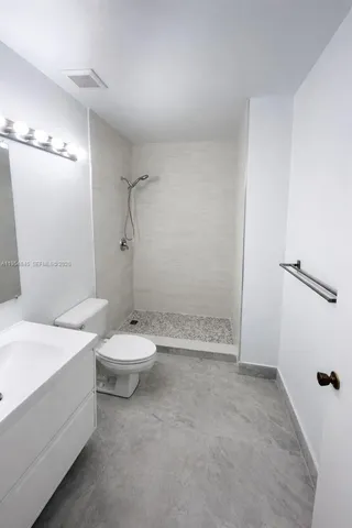 $3,050 | 561 Racquet Club Road, Unit 24, Weston, FL 33326