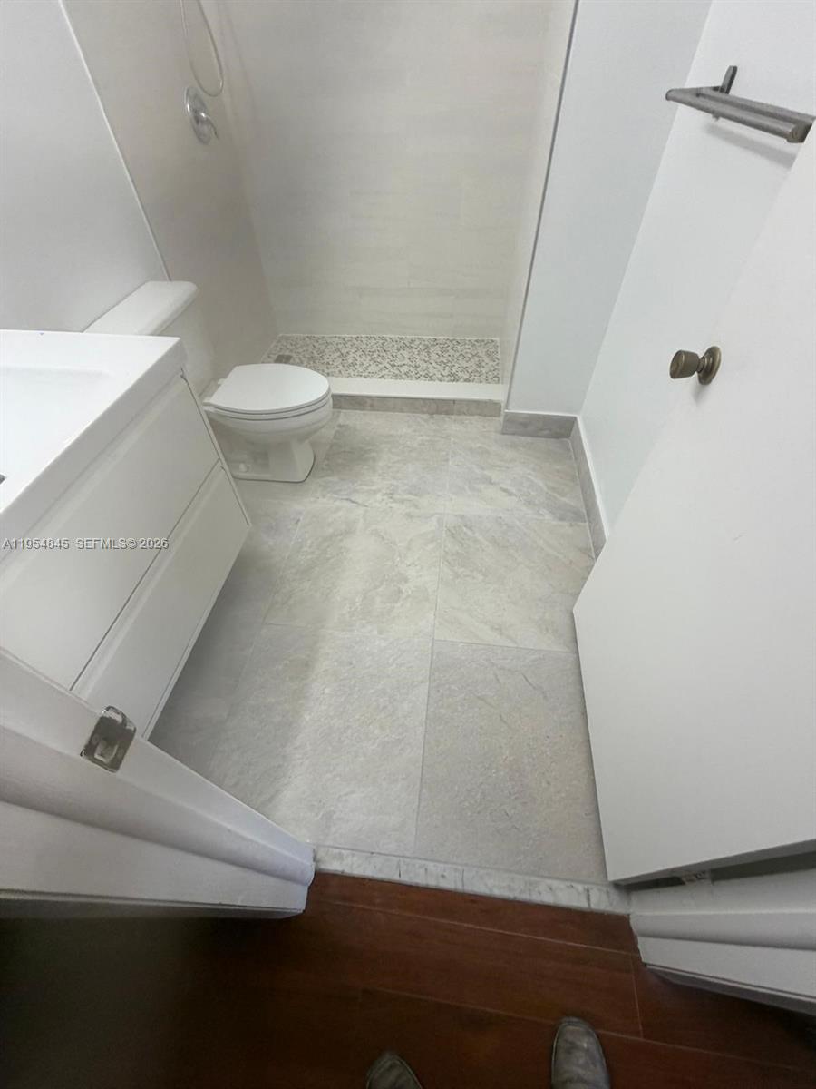 561 Racquet Club Road, Unit 24 Weston, FL 33326 - Photo 16 of 24