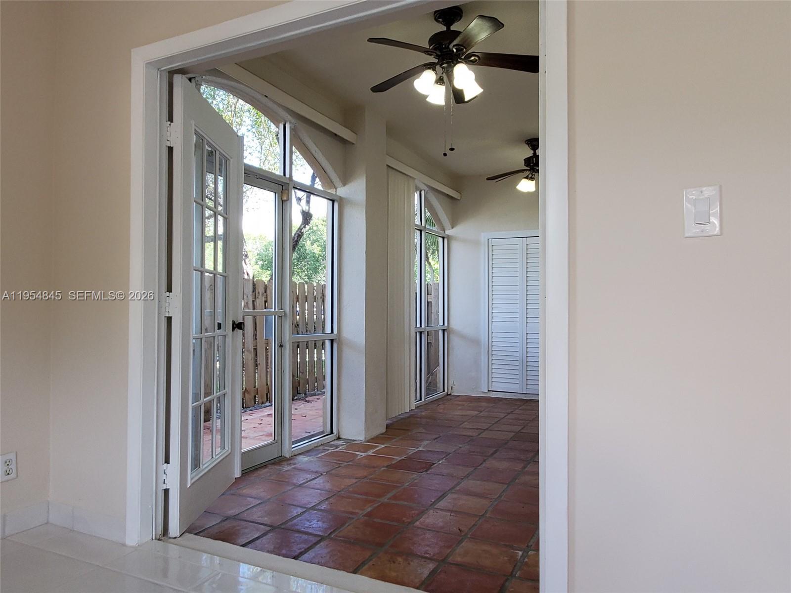 561 Racquet Club Road, Unit 24 Weston, FL 33326 - Photo 6 of 24