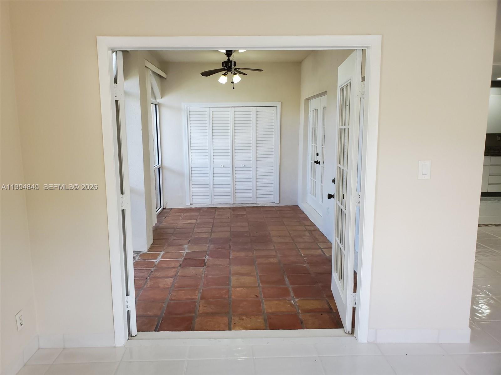 561 Racquet Club Road, Unit 24 Weston, FL 33326 - Photo 7 of 24