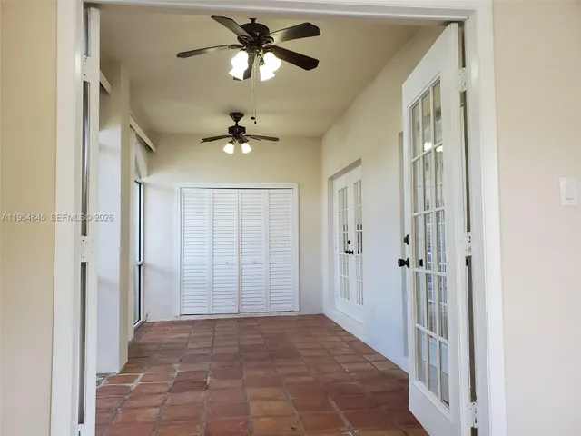 $3,050 | 561 Racquet Club Road, Unit 24, Weston, FL 33326