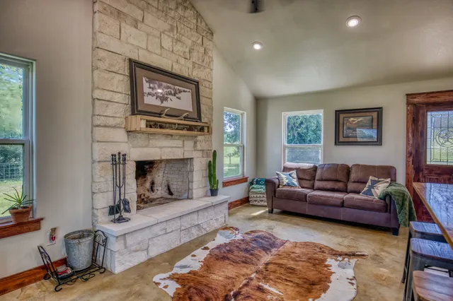 $599,000 | 14125 County Road 164, Iola, TX 77861