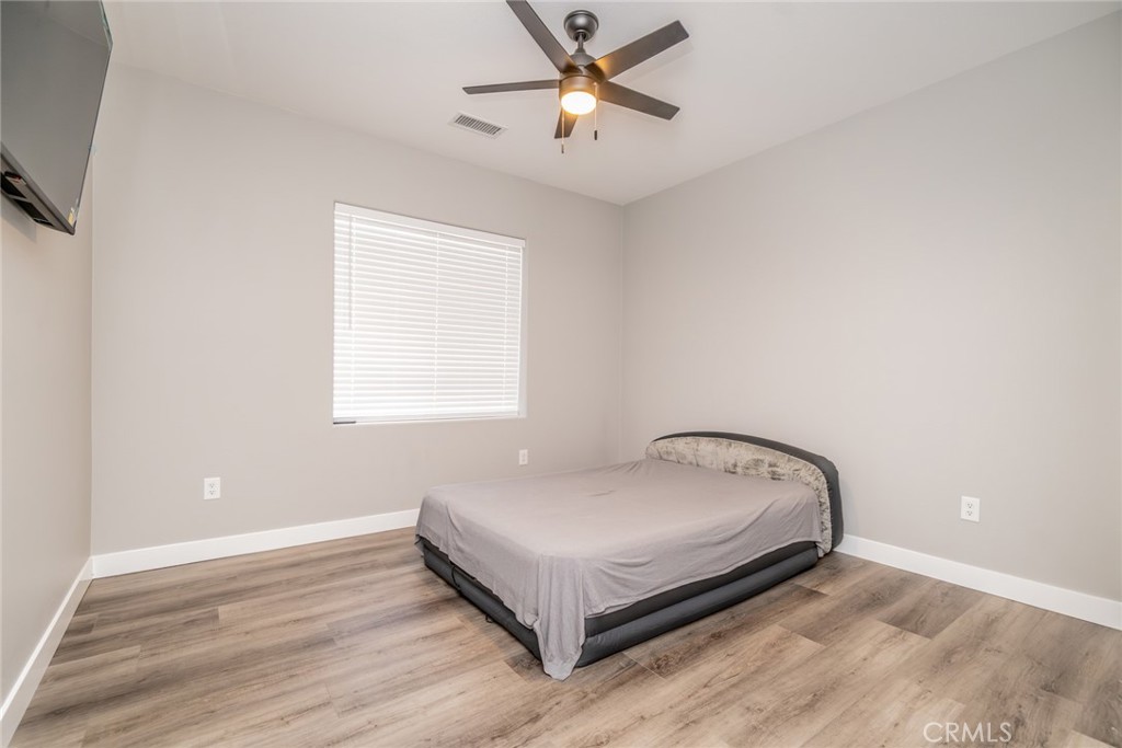 11515 Mariposa Road Hesperia, CA 92345 - Photo 14 of 33