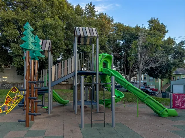 $849,000 | 1660 14th Street, Oakland, CA 94607