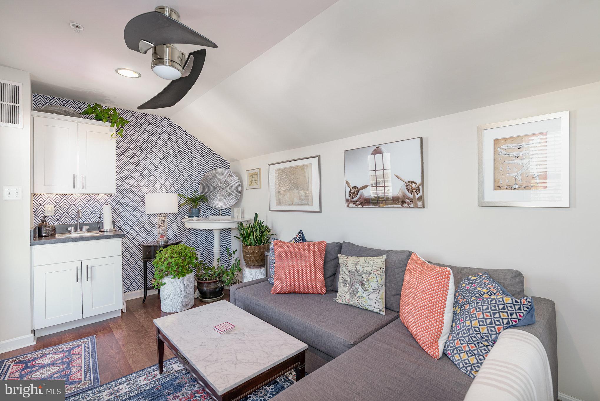 2069 Case Road Baltimore, MD 21222 - Photo 28 of 50 Loft with a Wet-Bar