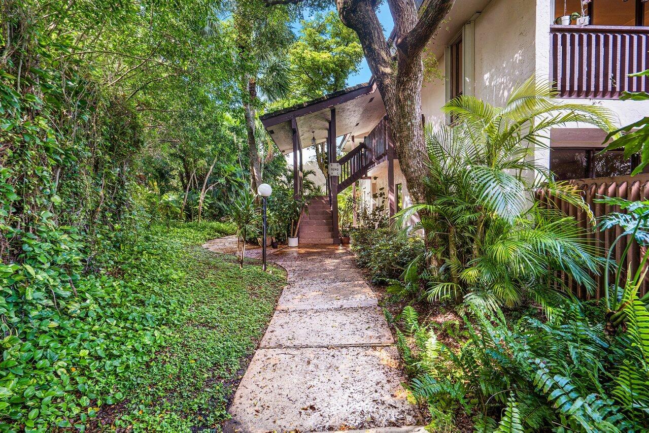 9240 Sable Ridge Circle, Unit D Boca Raton, FL 33428 - Photo 18 of 19 002-9240SableRidgeCircle-BocaRaton-FL-33
