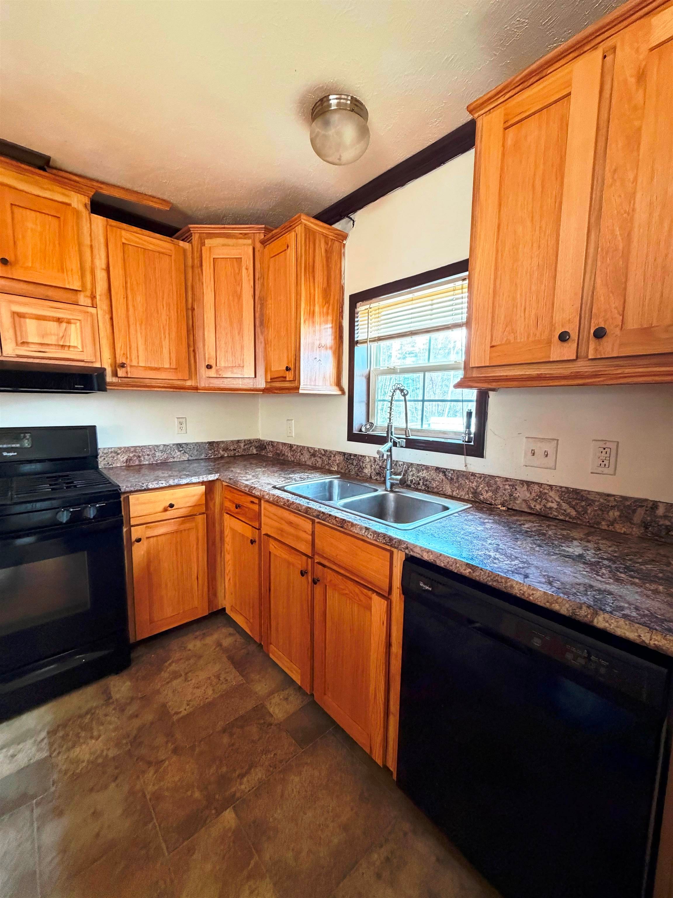 461 Butson Road Lisbon, NH 03585 - Photo 18 of 58