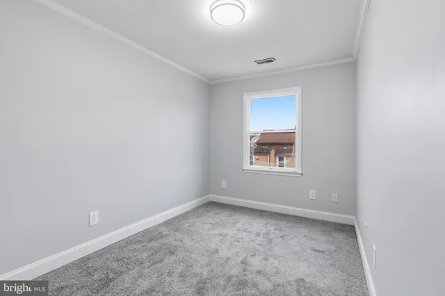 $249,999 | 11 East 42nd Street, Wilmington, DE 19802