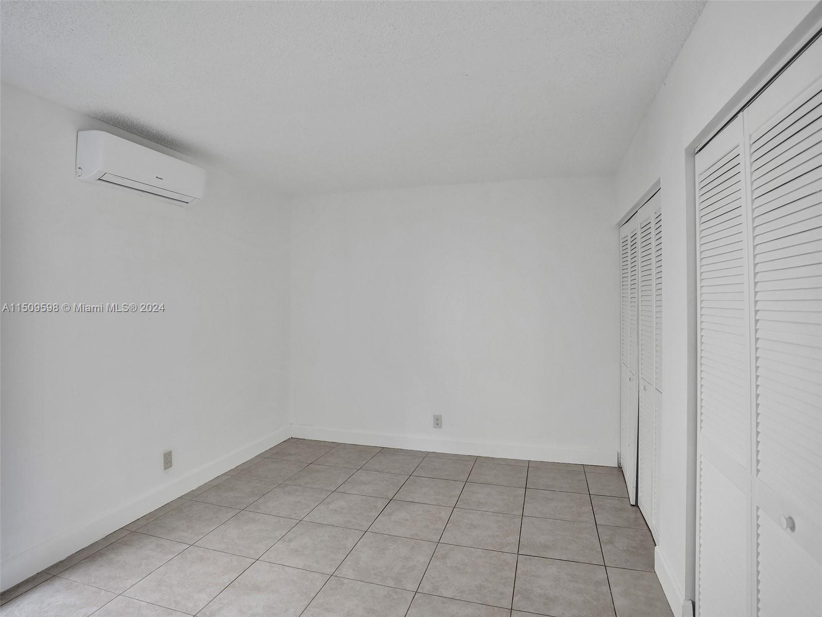 19621 Back 9 Drive Boca Raton, FL 33498 - Photo 42 of 45 a view of an empty room