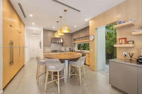 $4,750,000 | 3901 Kumquat Avenue, Miami, FL 33133