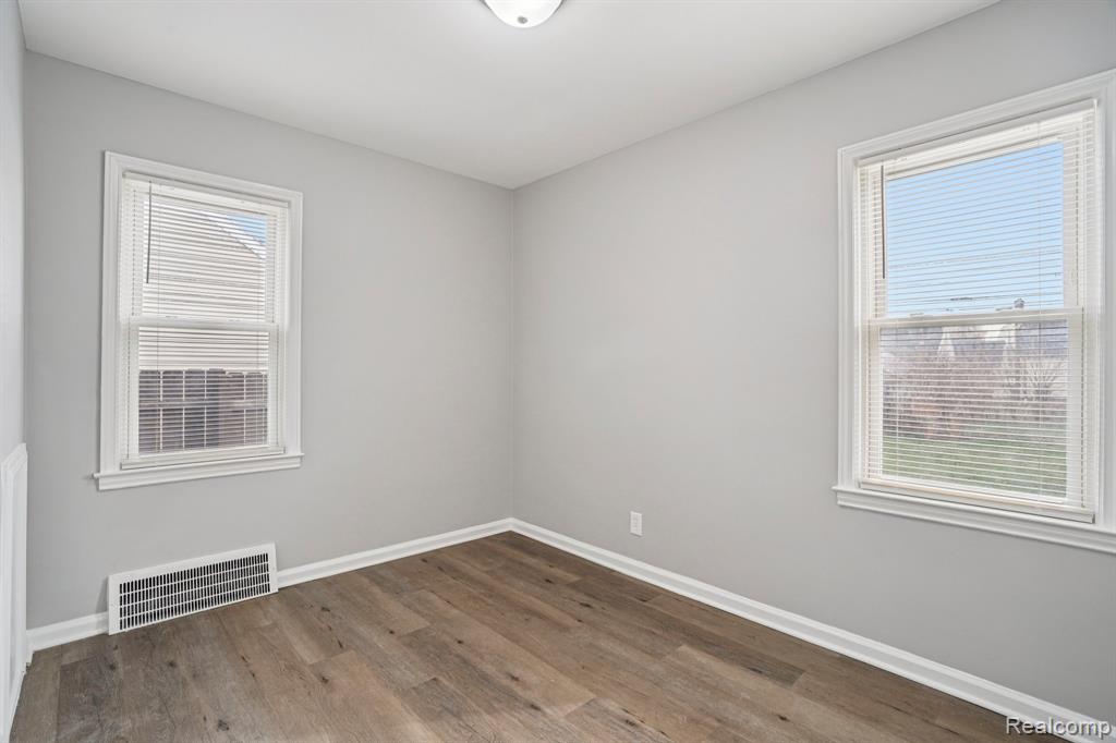 3963 Hubbard Street Wayne, MI 48184 - Photo 17 of 30