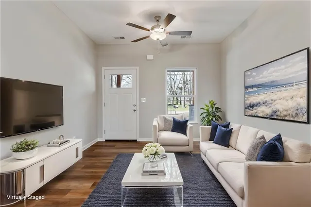 $179,900 | 612 East 6th Street, Ottawa, KS 66067