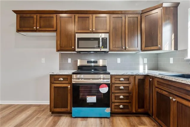 $179,900 | 612 East 6th Street, Ottawa, KS 66067