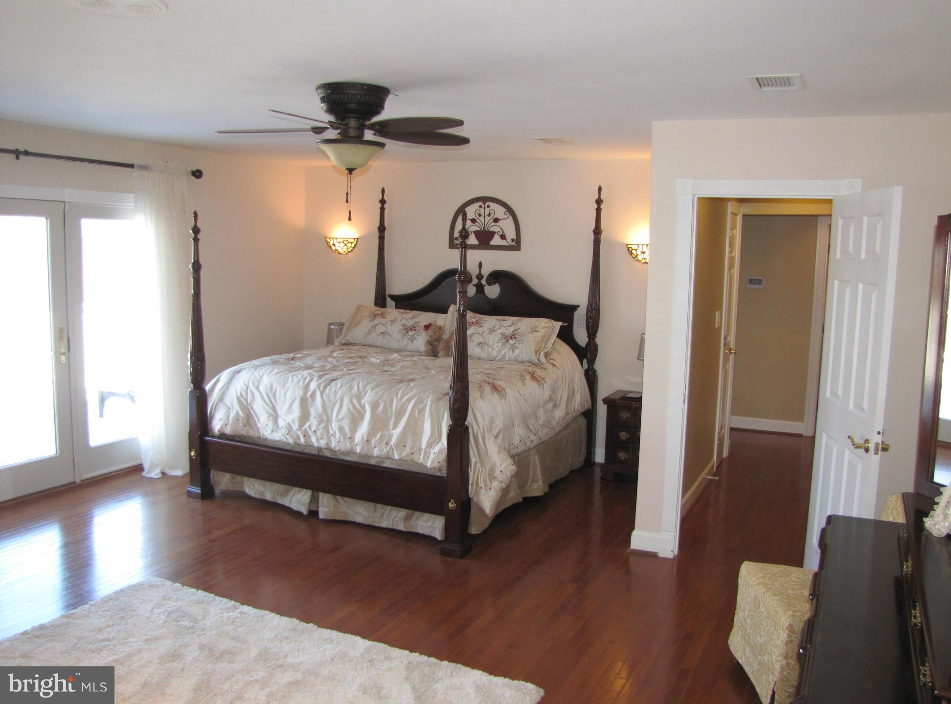 6200 Evergreen Mountain Road Broad Run, VA 20137 - Photo 13 of 29 Bedroom (Master)
