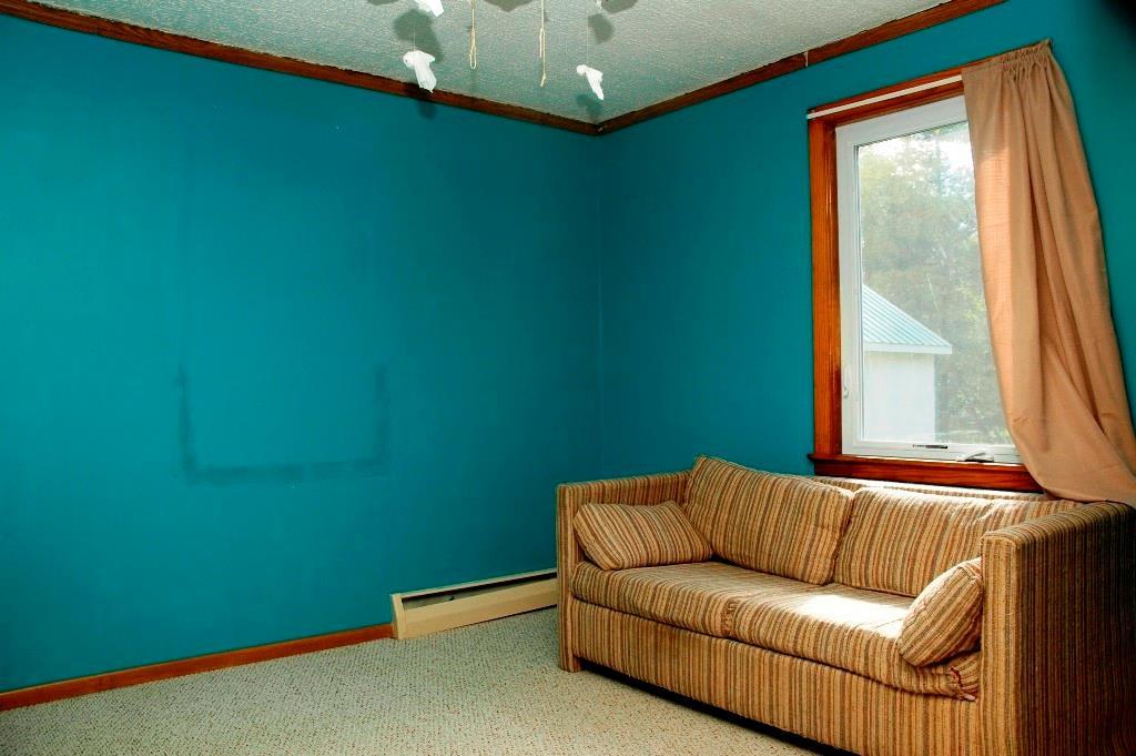 83 Waterville Road Norridgewock, ME 04957 - Photo 8 of 26 Living Room