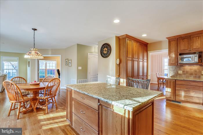 17818 Dr Walling Road Poolesville, MD 20837 - Photo 19 of 128 Gallery Image 19