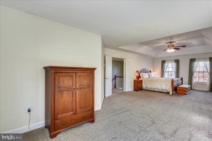 17818 Dr Walling Road Poolesville, MD 20837 - Photo 49 of 128 Huge Sitting area