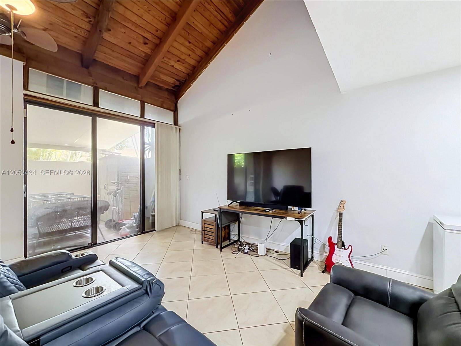 1110 West Fairway Road Pembroke Pines, FL 33026 - Photo 29 of 86