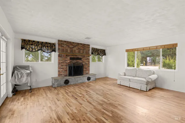 $609,000 | 2333 Berglund Road, Emmett, ID 83617