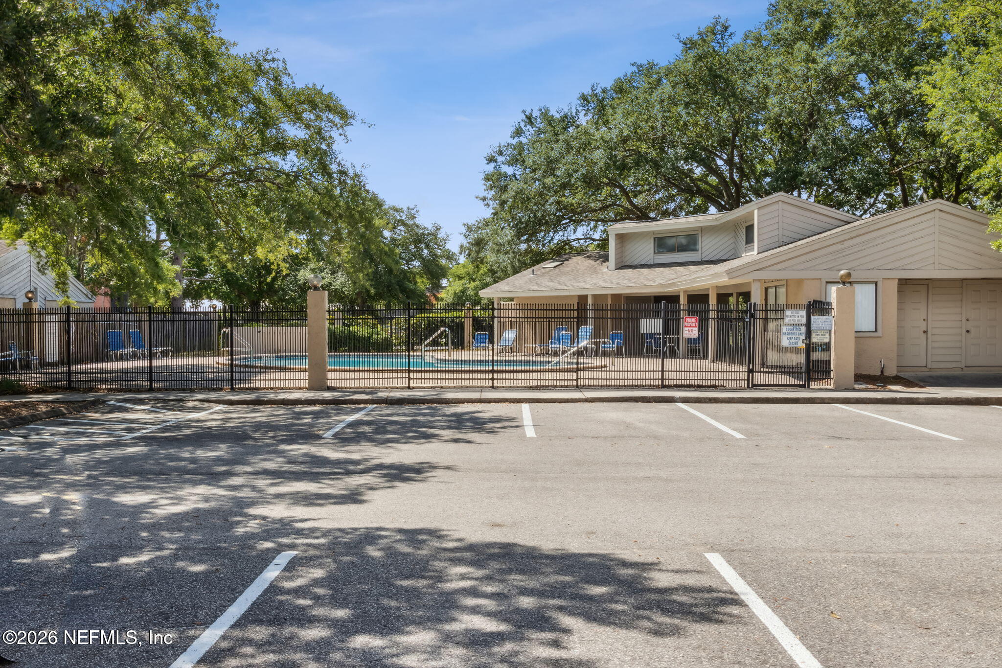 3801 Crown Point Road, Unit 1184 Jacksonville, FL 32257 - Photo 31 of 35 Community Pool