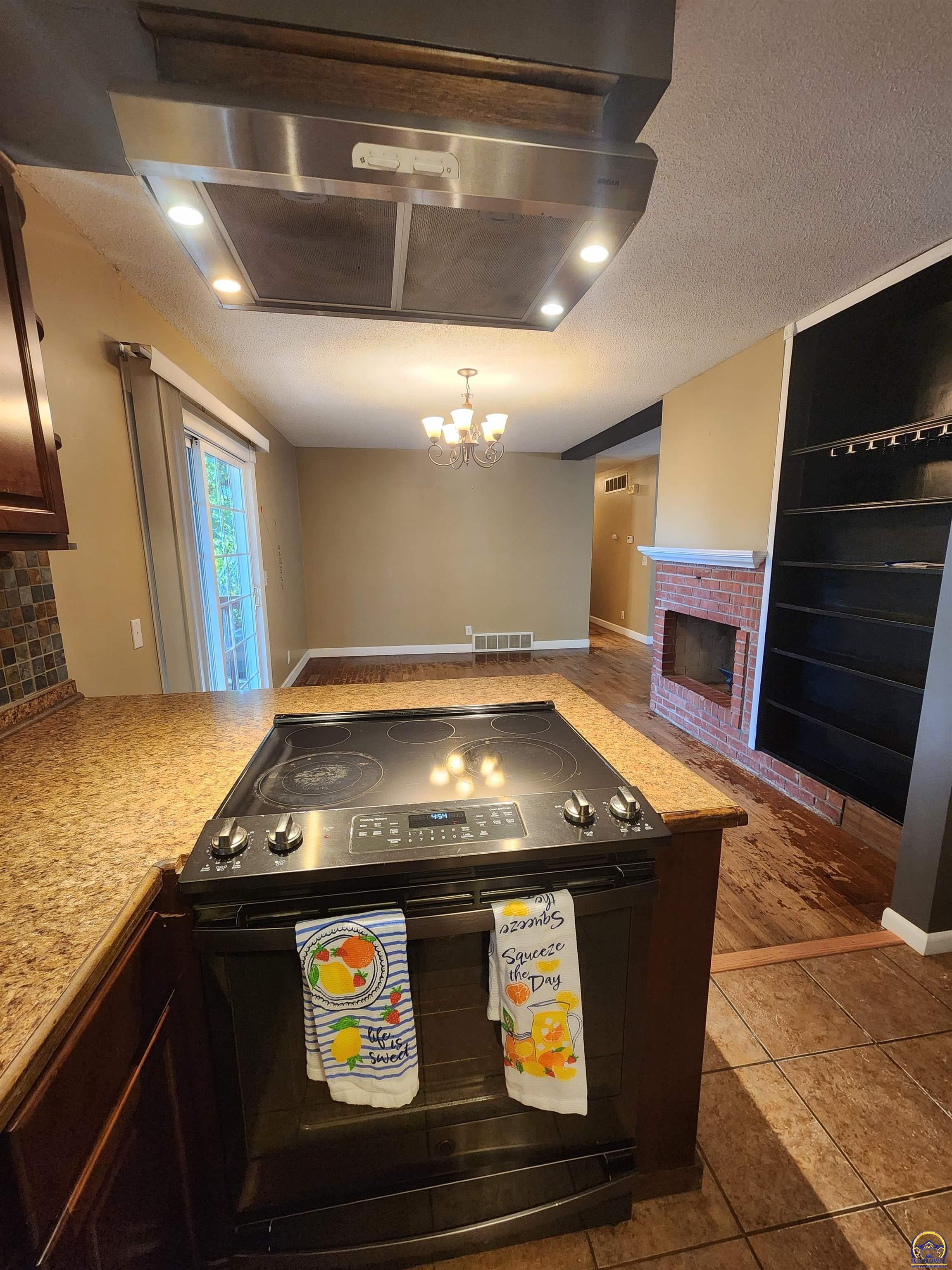 1239 Tomahawk Road Emporia, KS 66801 - Photo 8 of 35 Gallery Image 8