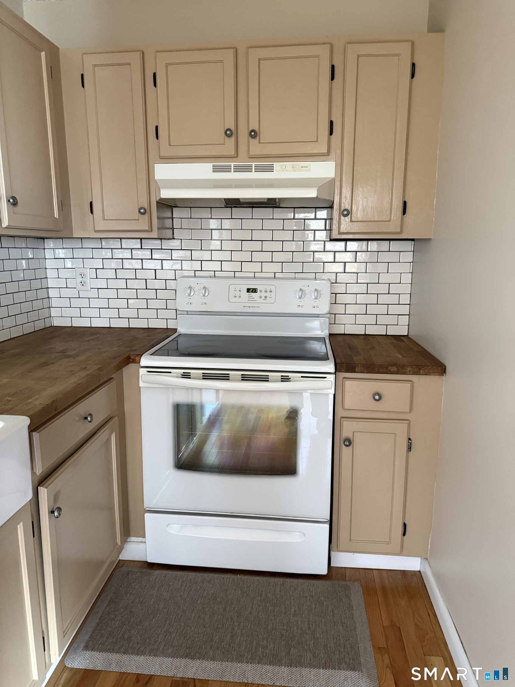 229 Branford Road, Unit 555 North Branford, CT 06471 - Photo 7 of 15
