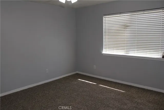 $2,500 | 11243 Pinon Avenue, Hesperia, CA 92345