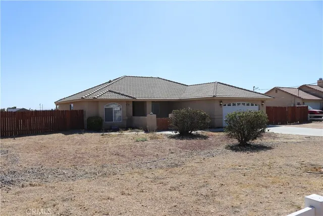 $2,500 | 11243 Pinon Avenue, Hesperia, CA 92345