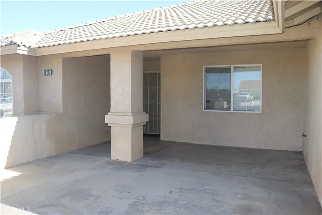 $2,500 | 11243 Pinon Avenue, Hesperia, CA 92345