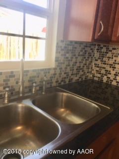 4209 South Fannin Street Amarillo, TX 79110 - Photo 9 of 24 KITCHEN