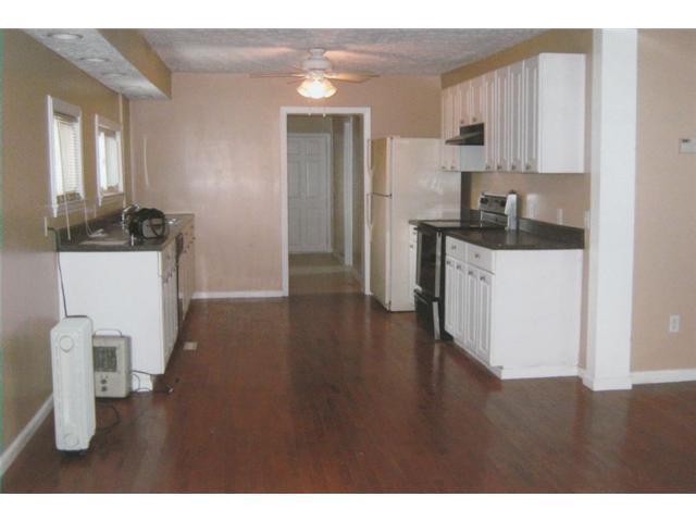 2465 Lindsay Road Obetz, OH 43207 - Photo 3 of 8 Gallery Image 3