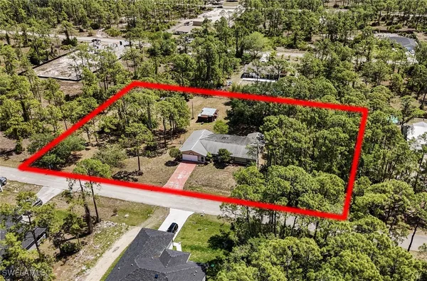 a view of a outdoor space