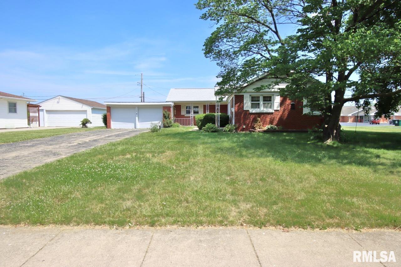 109 Devonshire Road Washington, IL 61571 - Photo 3 of 49 Gallery Image 3