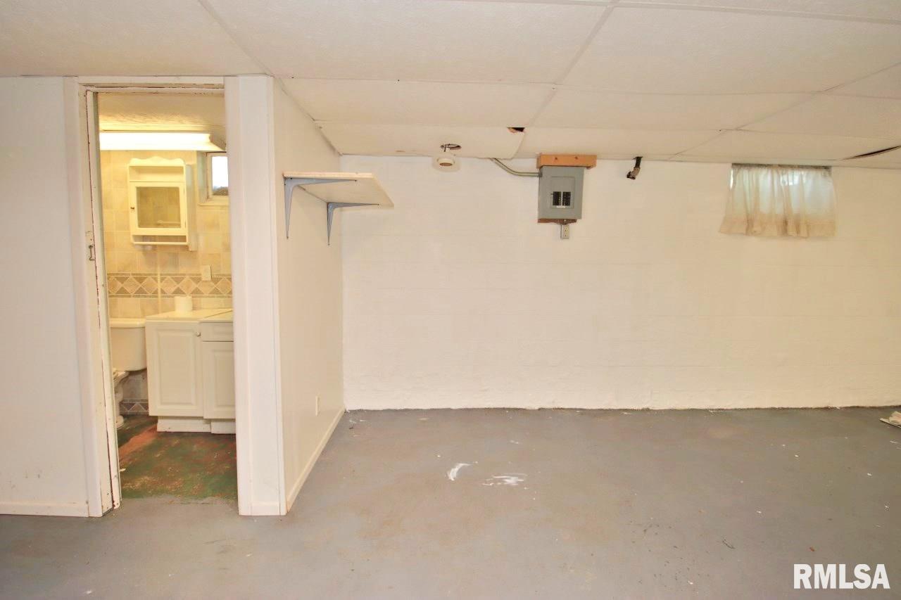 109 Devonshire Road Washington, IL 61571 - Photo 47 of 49 Gallery Image 47