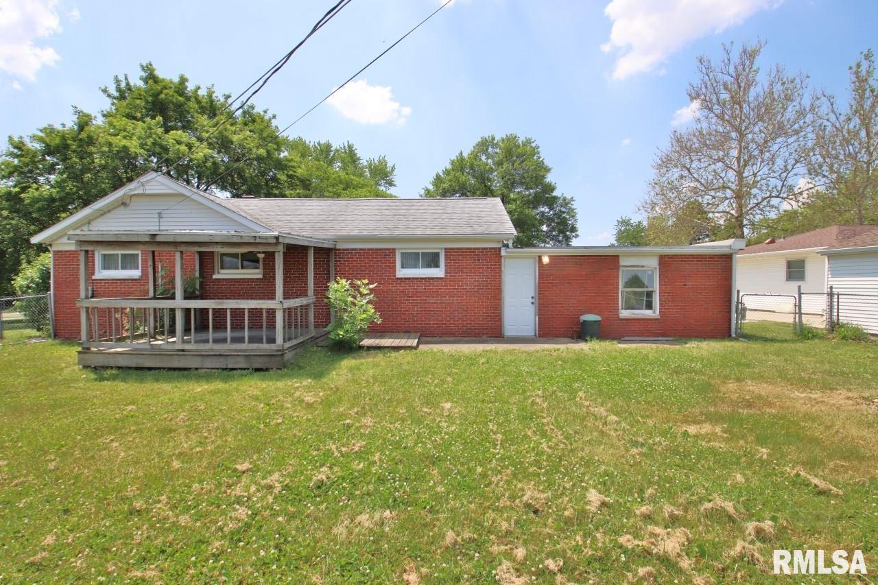 109 Devonshire Road Washington, IL 61571 - Photo 5 of 49 Gallery Image 5