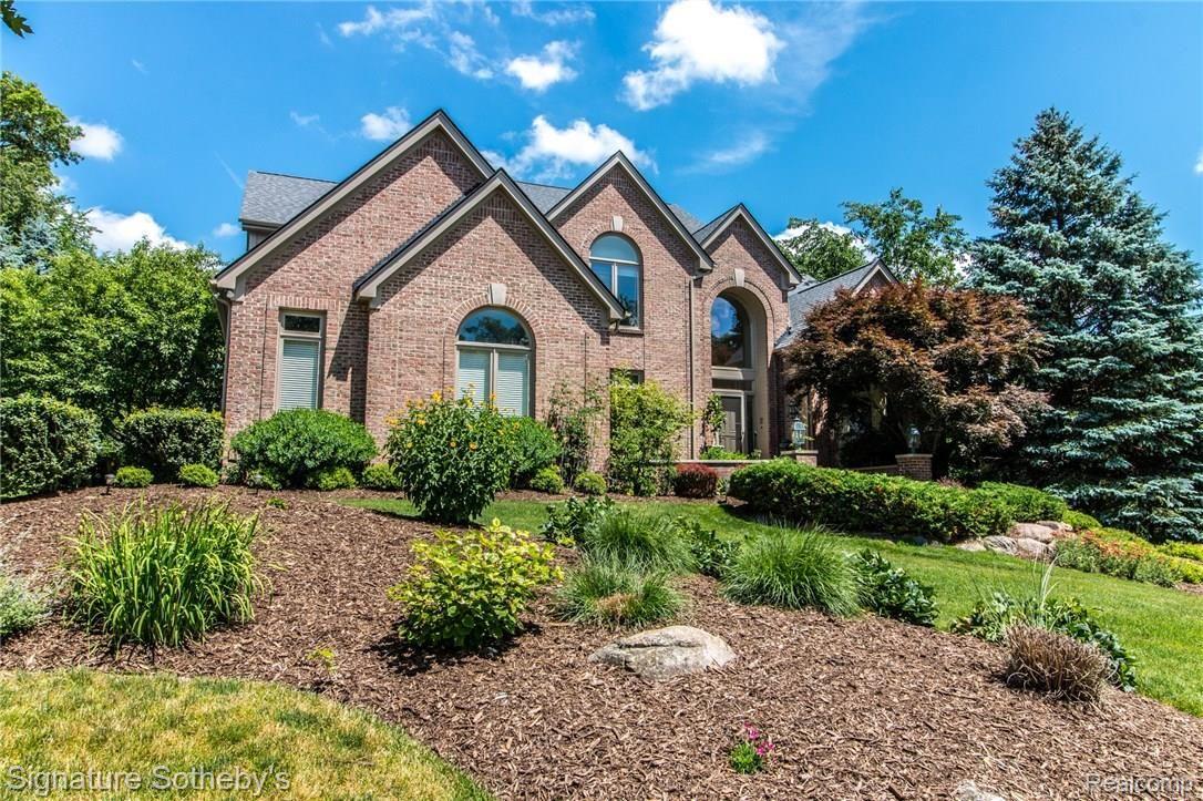1650 Scenic Hollow Rochester, MI 48306 - Photo 60 of 60 022018HDR.jpg
