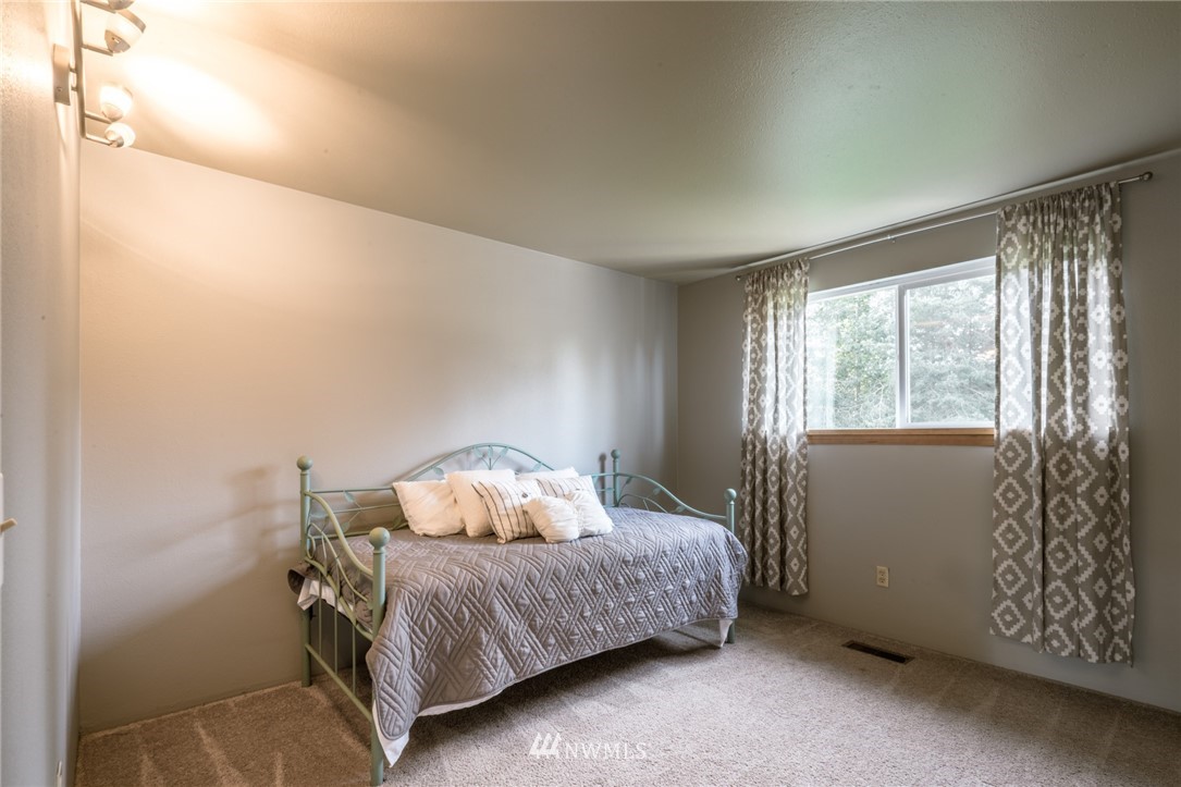 5215 Everson Goshen Road Bellingham, WA 98226 - Photo 23 of 25