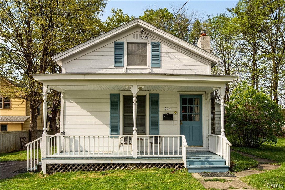 603 Clinton Street Manlius, NY 13066 - Photo 1 of 20