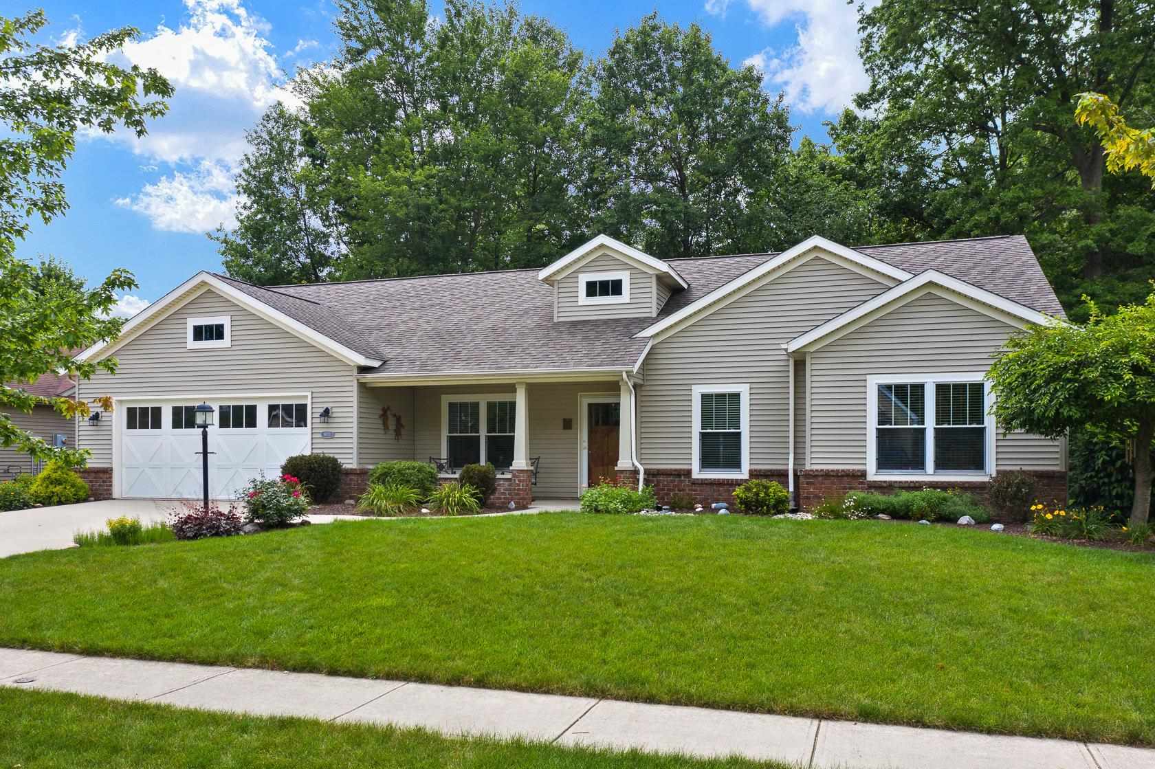 9013 Pretty Ridge Court Fort Wayne, IN 46825 - Photo 3 of 35