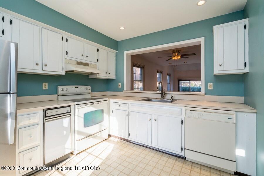 15 Wyckham Road Spring Lake Heights, NJ 07762 - Photo 4 of 34 15 Wyckham Rd 4