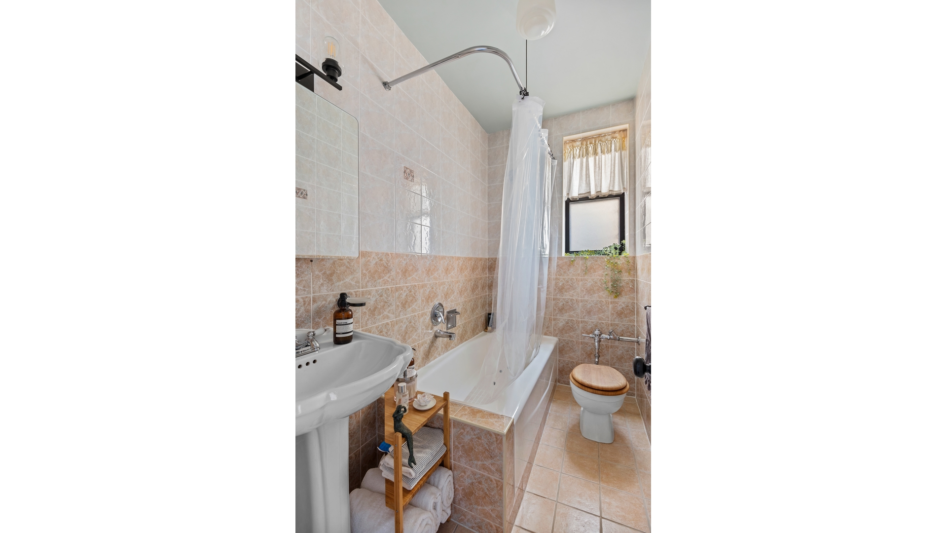 6702 Ridge Boulevard, Unit 4F Brooklyn, NY 11220 - Photo 4 of 11