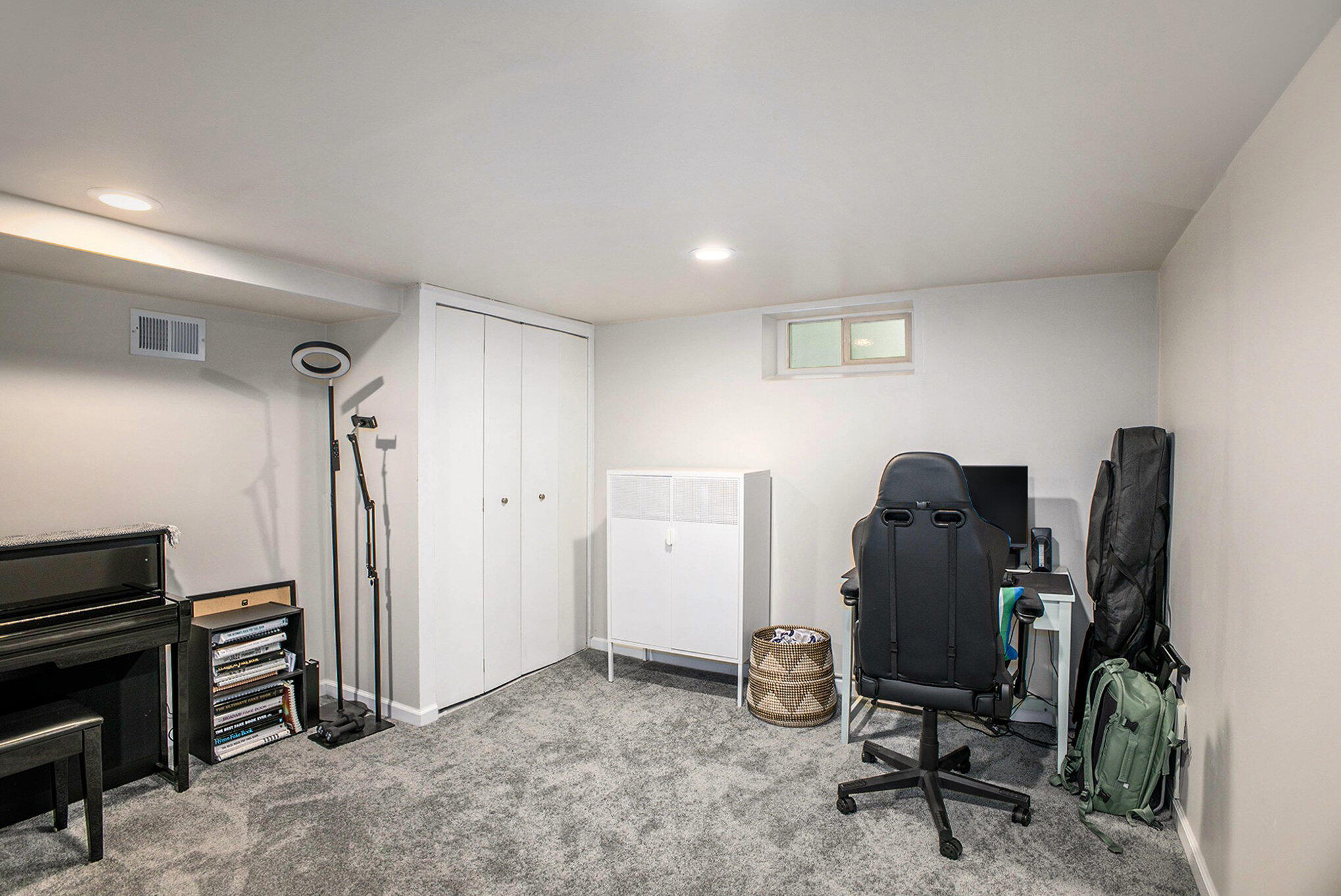 2316 Barstow Road Lansing, MI 48906 - Photo 19 of 25 020_img_2731_153