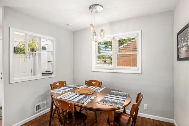 $215,000 | 2316 Barstow Road, Lansing, MI 48906