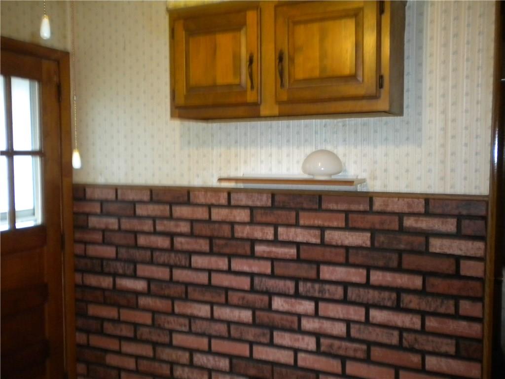 136 Cemetery Road Latrobe, PA 15650 - Photo 8 of 21 kitchen