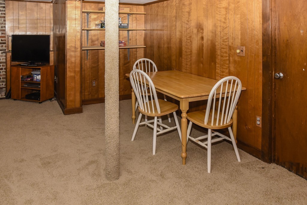 12 Calvin Road Dedham, MA 02026 - Photo 20 of 25 Gallery Image 20