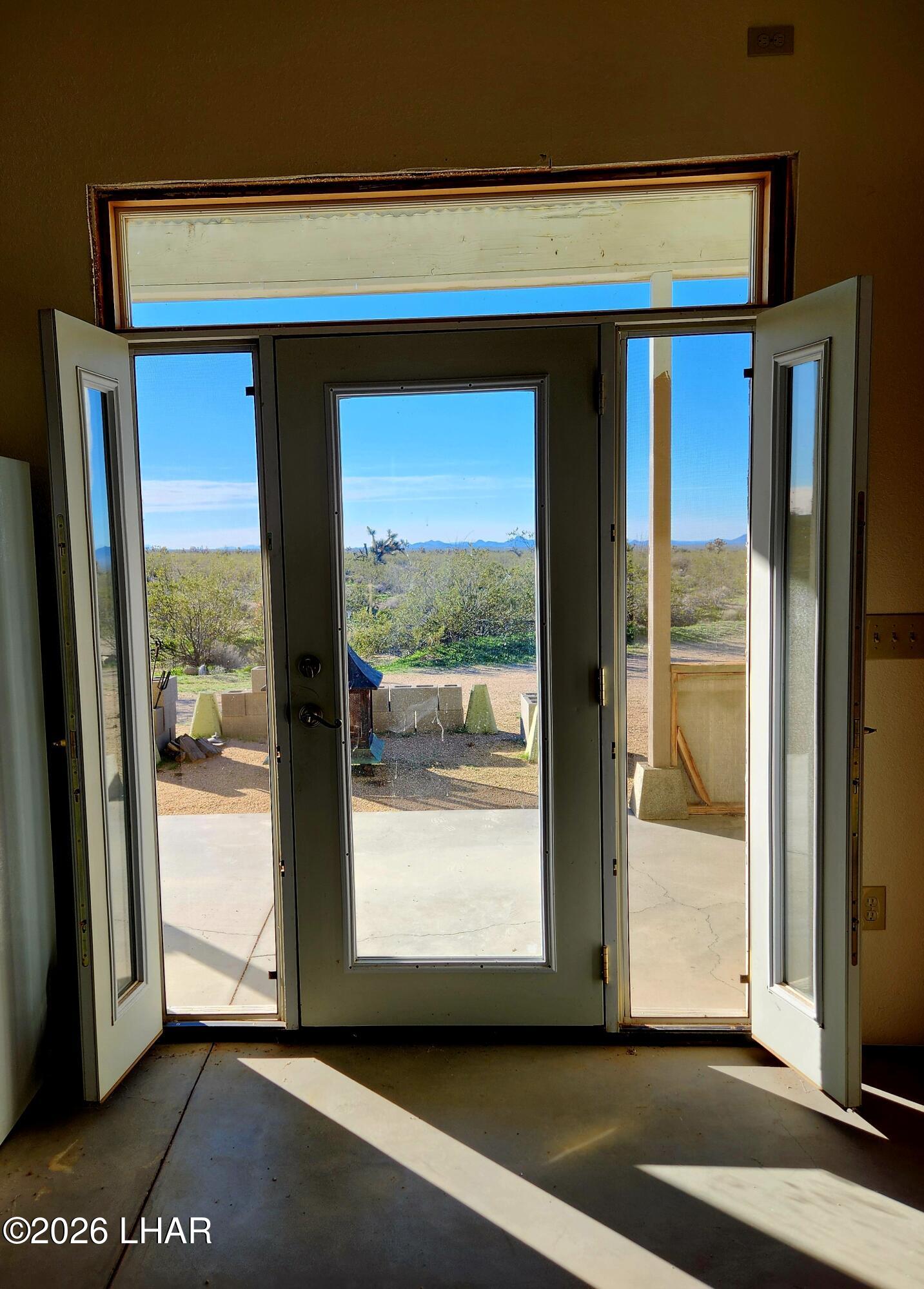 19310 South John Wayne Road Yucca, AZ 86438 - Photo 4 of 14 Beautiful View